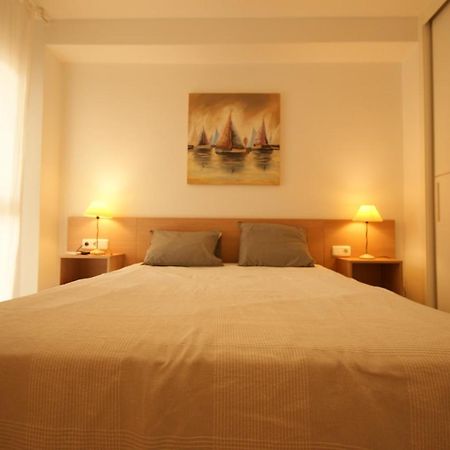 Apartamento En Vera A 300 M De La Playa, Con Patio Y Salida Directa A Calle Экстерьер фото