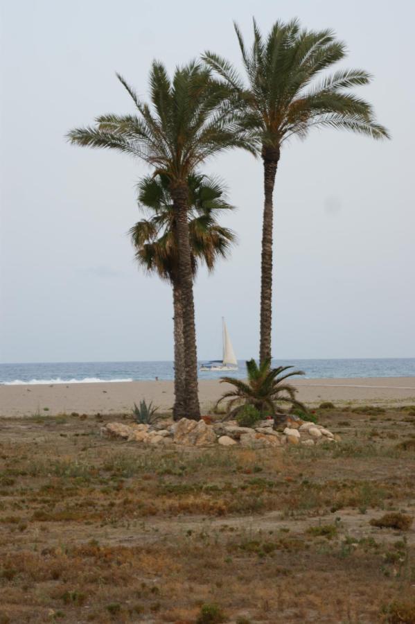 Apartamento En Vera A 300 M De La Playa, Con Patio Y Salida Directa A Calle Экстерьер фото